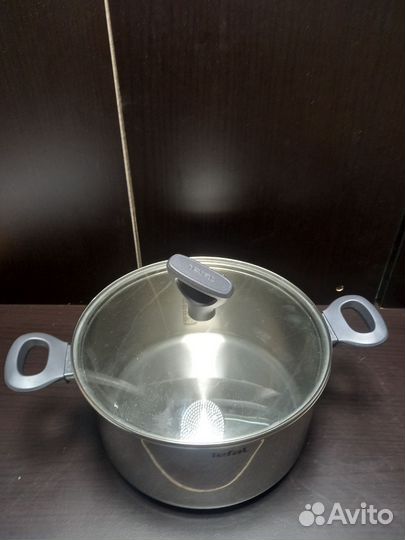 Кастрюля Tefal 5 л бу