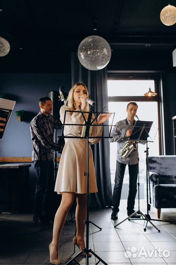 Певица. Живая музыка. Вокалист на ваше мероприятие