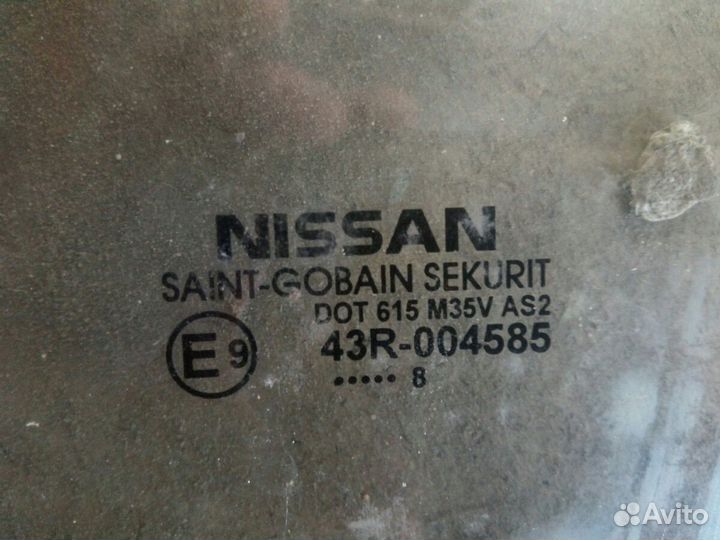 Стекло передней левой двери Nissan Tiida C11