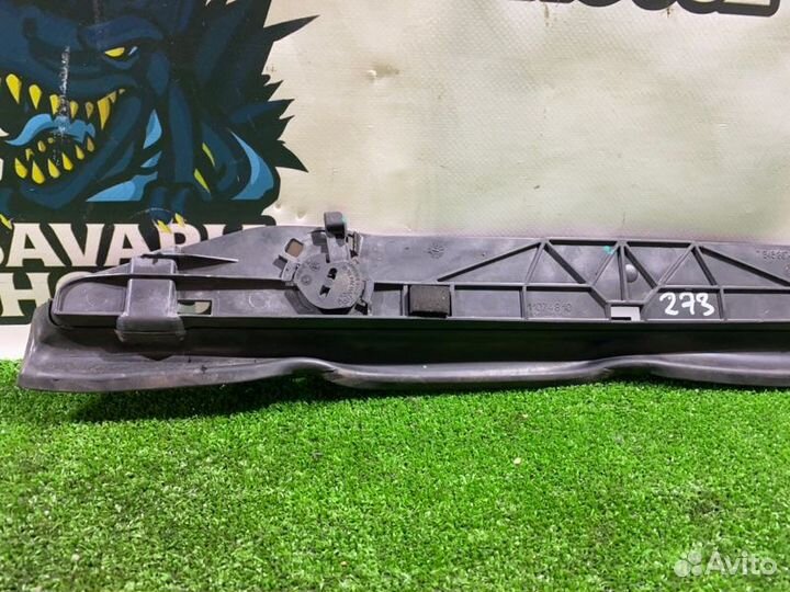 Крепление интеркулера Bmw 3 E90 N54B30A 2009