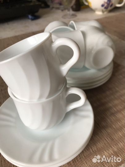 Чашки и блюдца кофейные