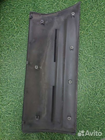 Молдинг задней двери субару sf5