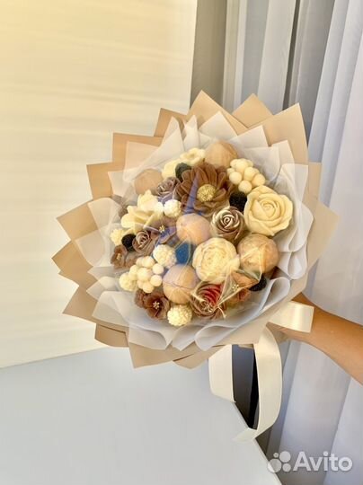 Букеты из шоколадных цветов