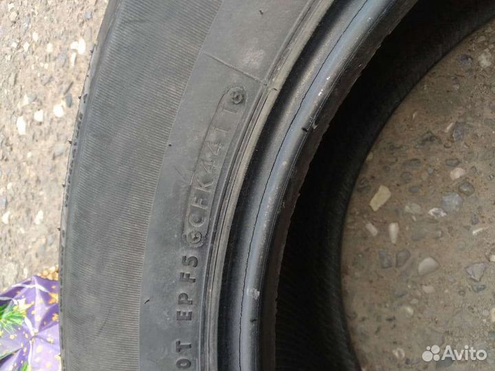 Bridgestone Dueler H/T 685 225/65 R17