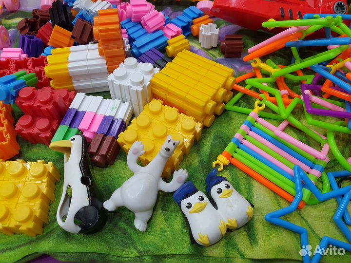 Lego duplo 2конструктора и др игрушки