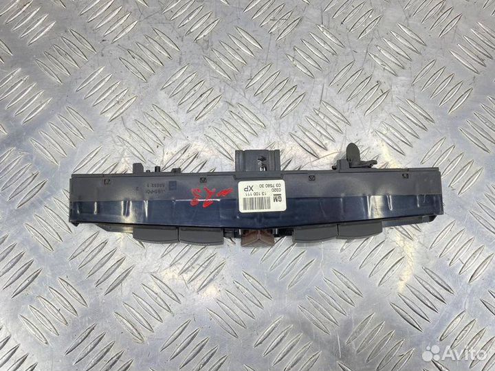 Блок кнопок Opel Astra H 1.8 Z18XER 2008