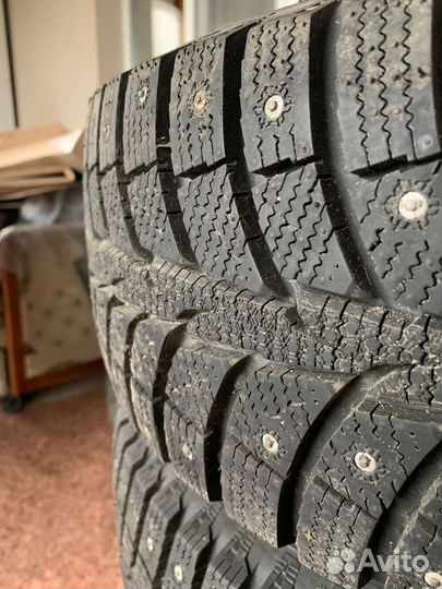 Laufenn I Fit Ice LW 71 215/65 R16 98T