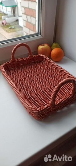 Поднос из бумажной лозы