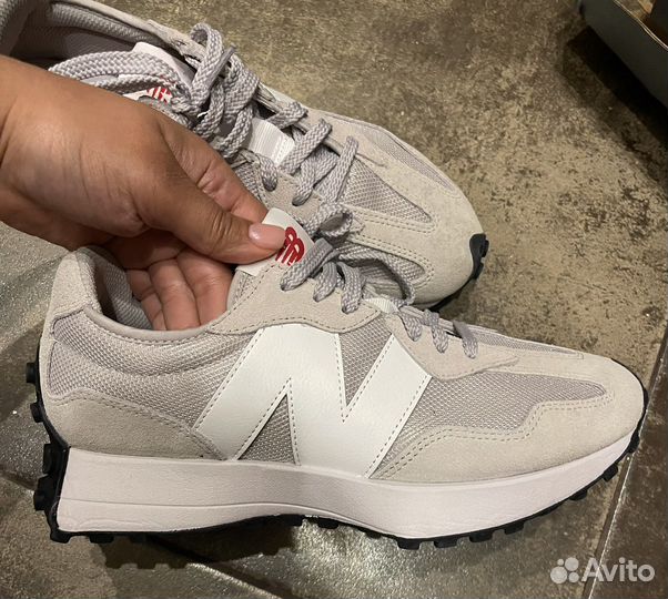 Кроссовки женские NB