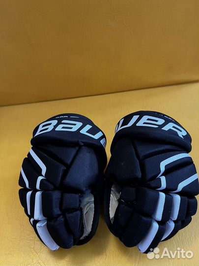 Краги хоккейные