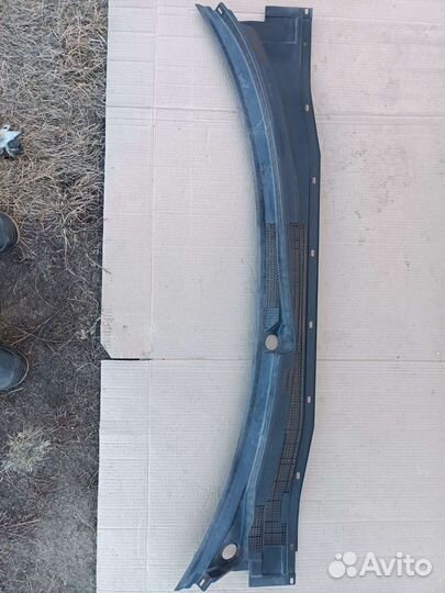 Решетка, жабо под дворники mitsubishi airtrek