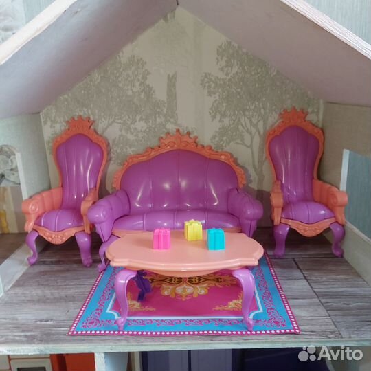 Домик кукольный