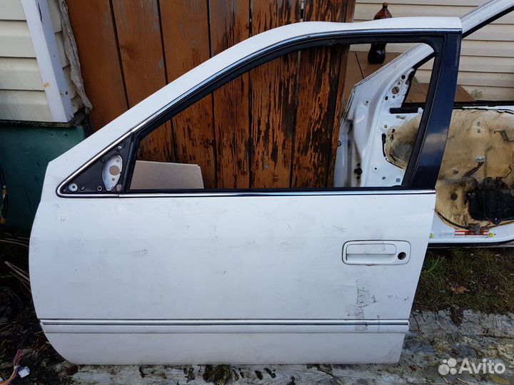 Дверь пер левая toyota mark II qualis camry gracia