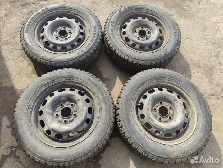 Колеса Mazda 3 R15 Nokian Зимние