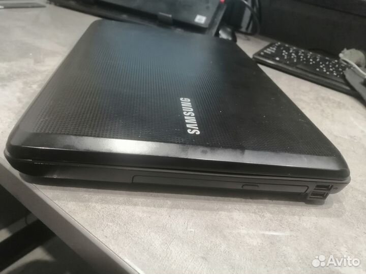 Ноутбук Samsung R540+