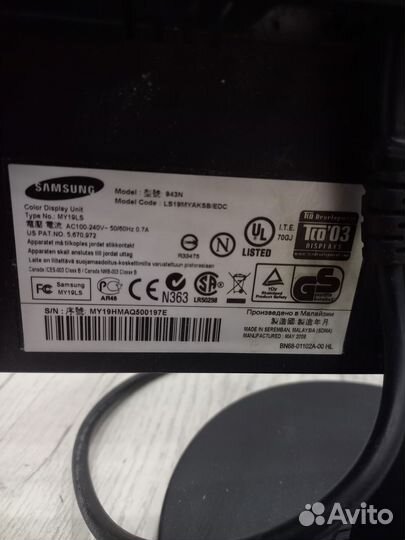 Монитор Samsung