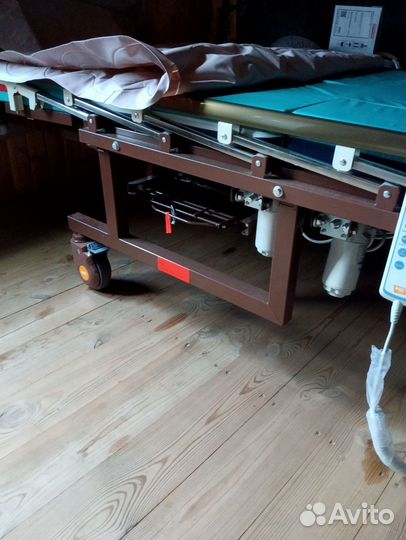 Кровать медицинская