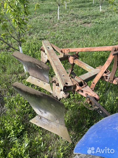 Плуг двухкорпусный