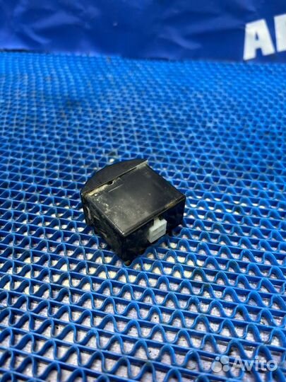 Кнопка корректора фар Daewoo Nexia седан 2007