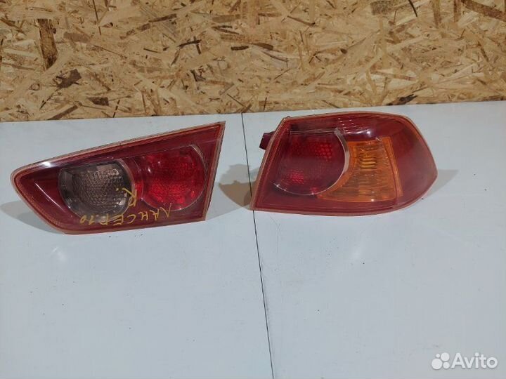 Фонарь внутренний правый Mitsubishi Lancer 10 1.5