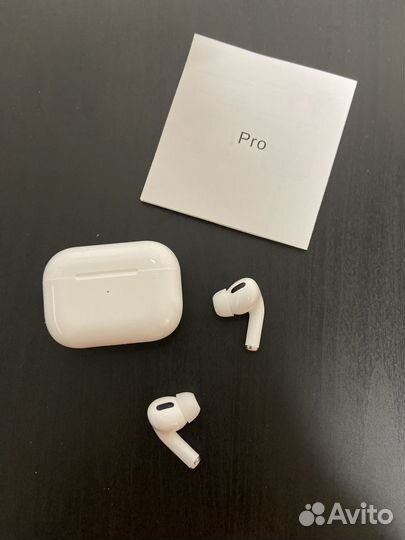 Беспроводные наушники airpods