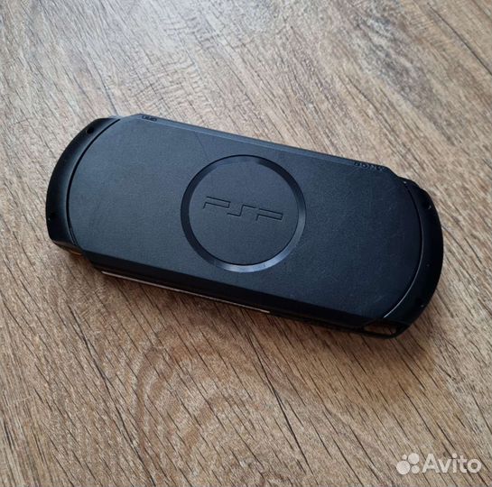 PSP E-1008 (Прошитая)