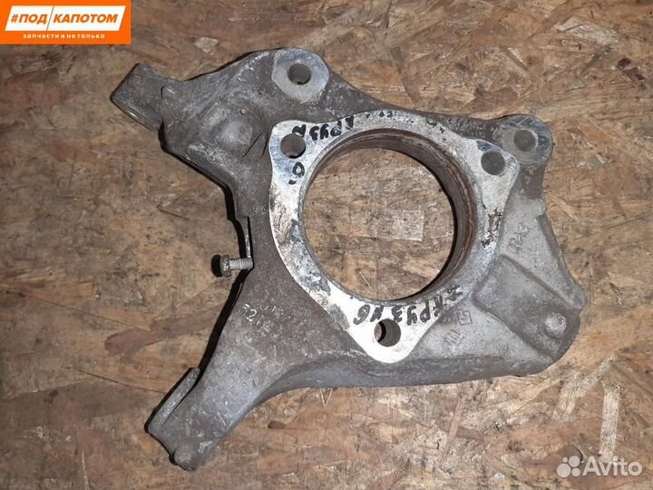 Кулак передний правый Chevrolet Cruze рест