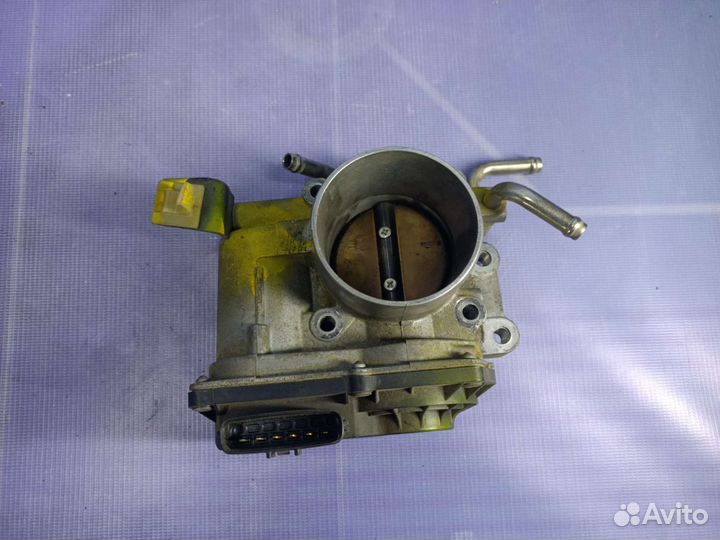 Дроссельная заслонка Toyota Avensis T250