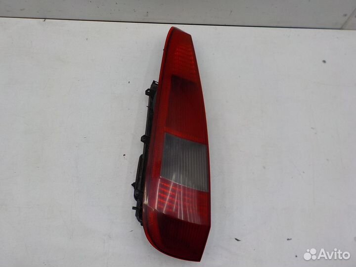 Фонарь задний левый Ford Fiesta 2001-2007