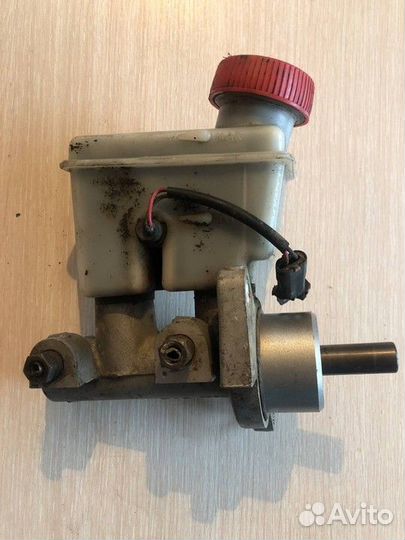 Главный тормозной цилиндр Chevrolet Lacetti