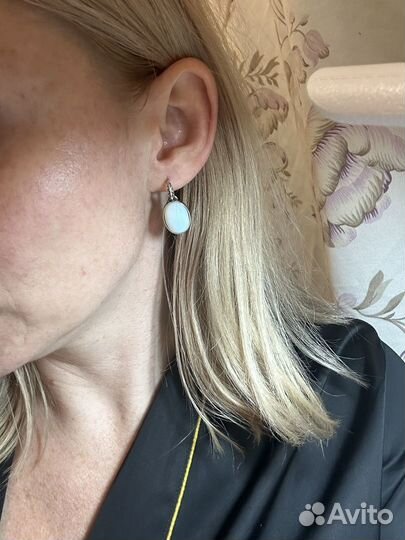 Серьги с лунным камнем