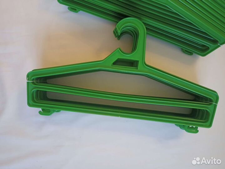 Вешалки плечики 40 шт