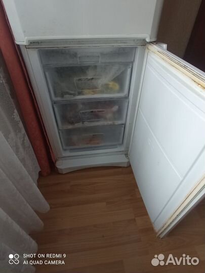 Продам холодильник рабочий