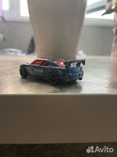 Машинка Hot wheels