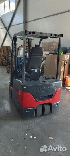 Вилочный погрузчик Toyota 32-8FG25, 2004