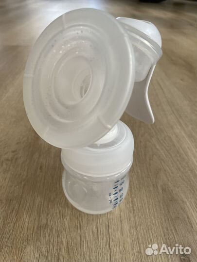 Молокоотсос avent ручной