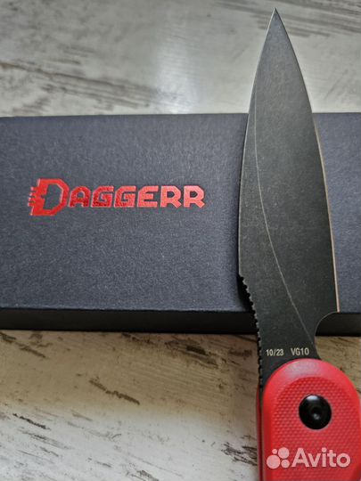 Нож daggerr parrot vg10