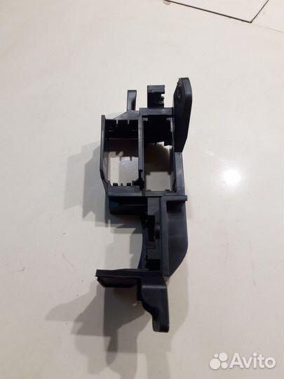 Кожух электропроводки (Hyundai Sonata viii DN8)