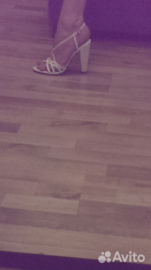 Босоножки Италия белые Manas новые 36-37