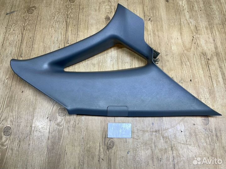 Обшивка задней стойки Chevrolet Lacetti седан