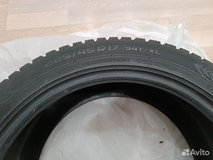Nokian Tyres Hakkapeliitta 8 225/45 R17 94T