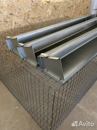 Кормушка куриная