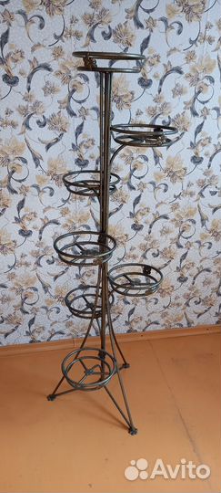 Подставка для цветов напольная металлическая