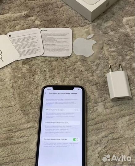 Телефон iPhone 11 pro