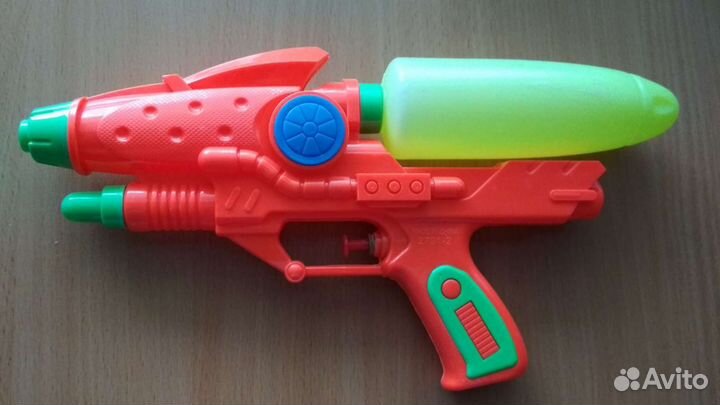 Пистолет водяной