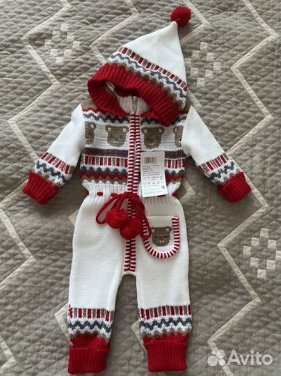 Комбинезон с капюшоном 68
