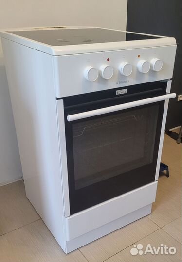 Плита электрическая hansa fccw53008