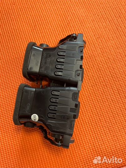 Дефлектор обдува салона задний Land Rover Range