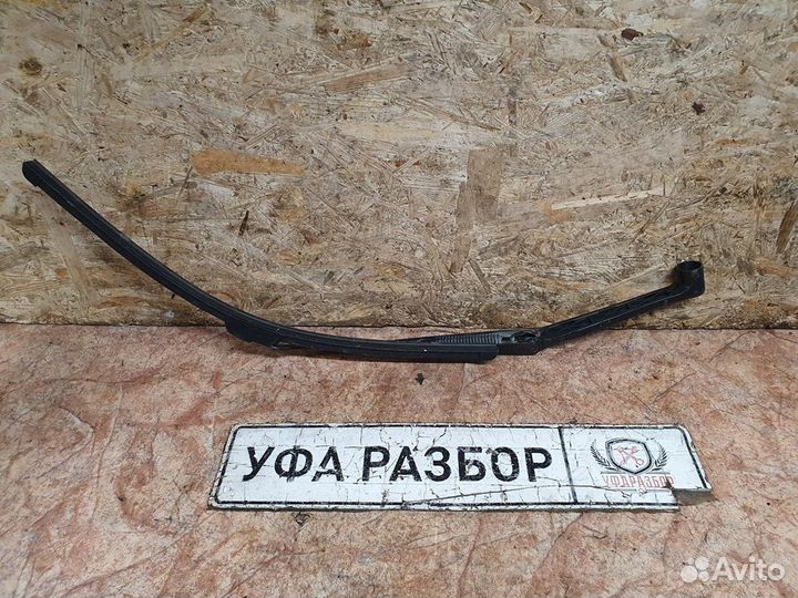 Поводок дворника левый 1,5 МКПП Mitsubishi Lancer