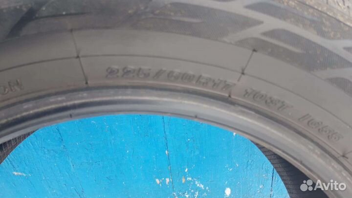 Yokohama Ice Guard Stud IG55 225/60 R17